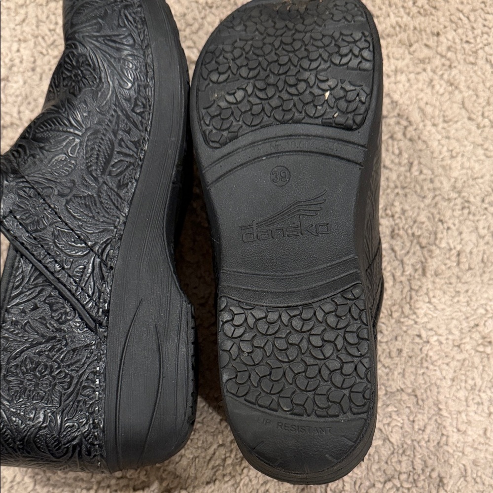 Dansko XP2.0 Black Embossed woman’s Loafers - Picture 5 of 8